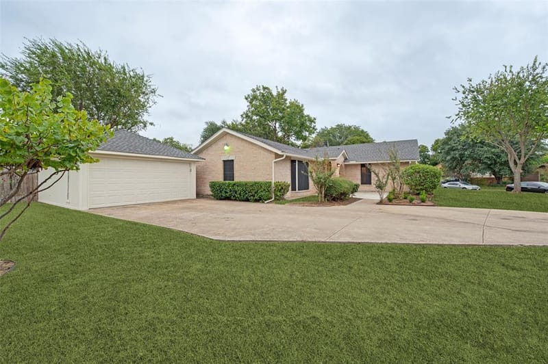 3706 Windsor Street, Irving TX 75062 - Photo 25