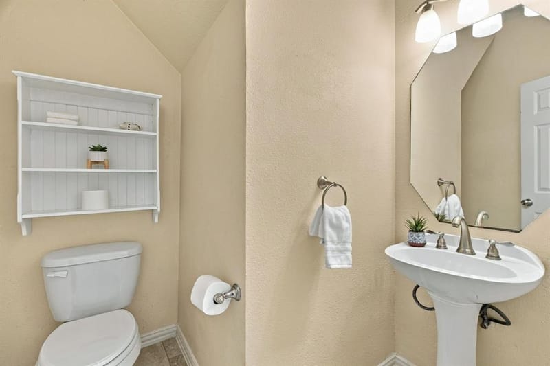 5904 Highland Hills Lane, Colleyville TX 76034 - Photo 6