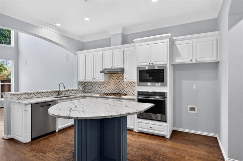2424 Greymoore Drive, Frisco TX 75034 - Photo 8