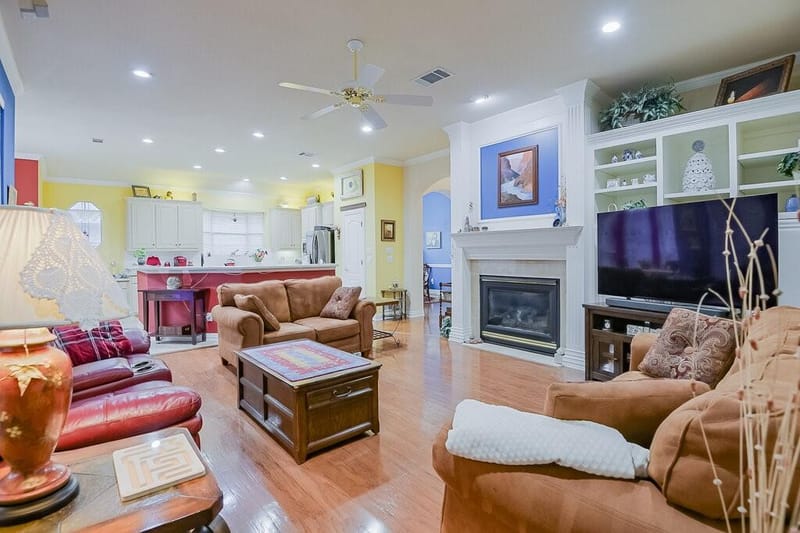 5024 Southpoint Drive, Arlington TX 76017 - Photo 9