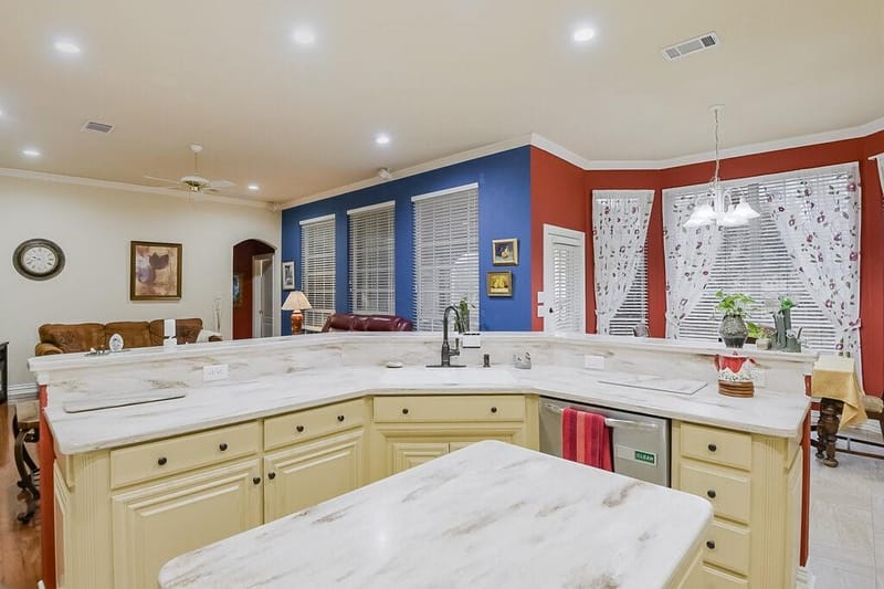 5024 Southpoint Drive, Arlington TX 76017 - Photo 14
