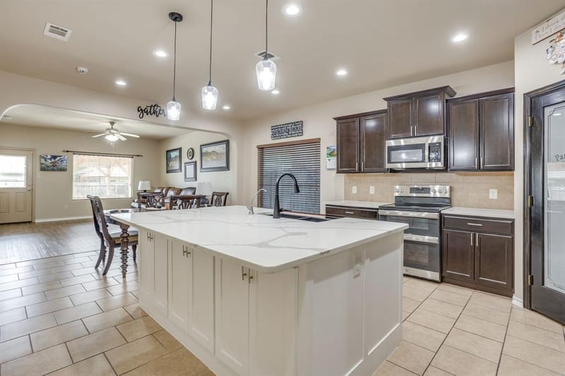 8208 Sleeping Doe Drive, Fort Worth TX 76179 - Photo 2