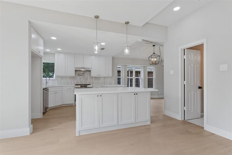 1909 Chestnut Hill Lane, Richardson TX 75082 - Photo 9