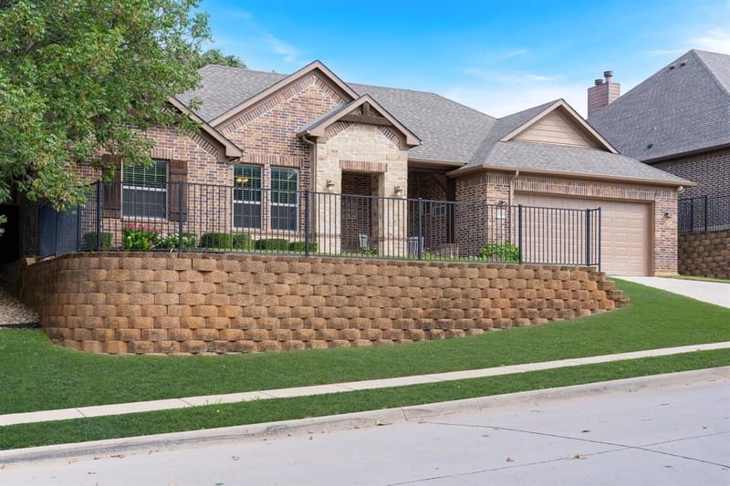 1303 Ballycastle Lane, Corinth TX 76210 - Photo 4