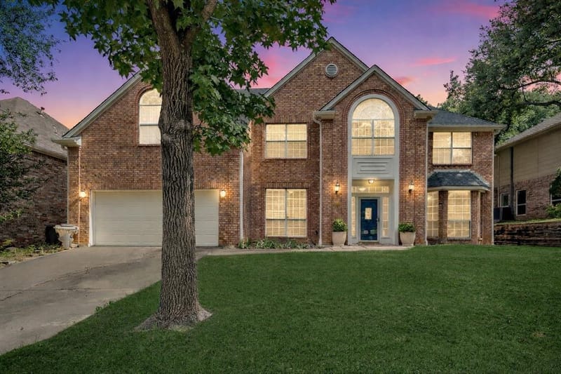 1803 Haydenbend Circle, Grapevine TX 76051