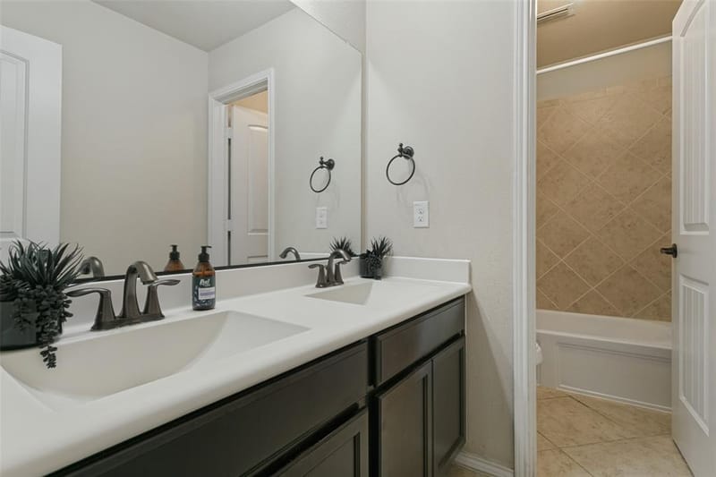 361 Coral Vine Lane, Burleson TX 76028 - Photo 17