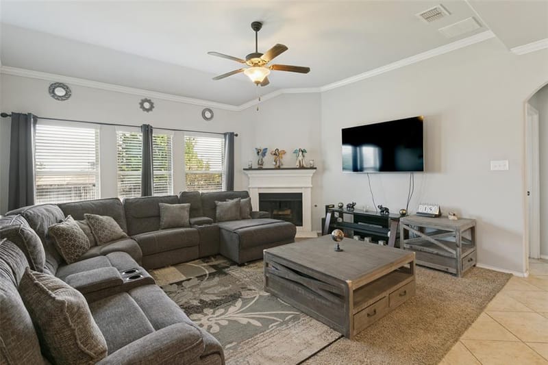361 Coral Vine Lane, Burleson TX 76028 - Photo 7
