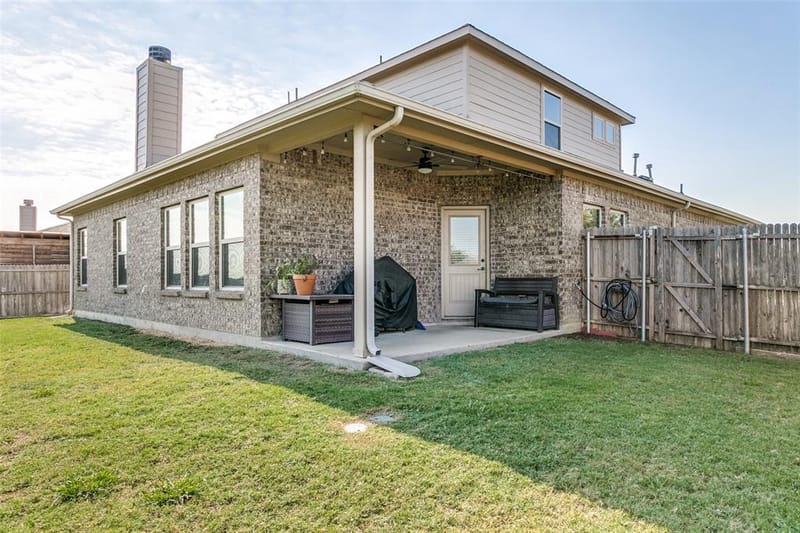 361 Coral Vine Lane, Burleson TX 76028 - Photo 18