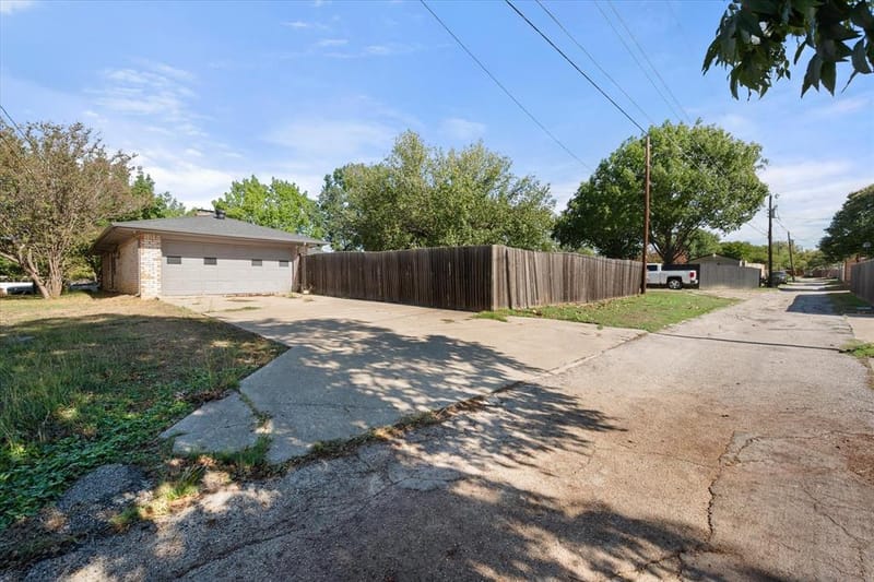 3003 Linda Drive, Ennis TX 75119 - Photo 36