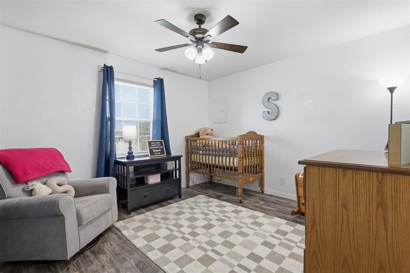 609 W Kilpatrick Avenue, Cleburne TX 76033 - Photo 14