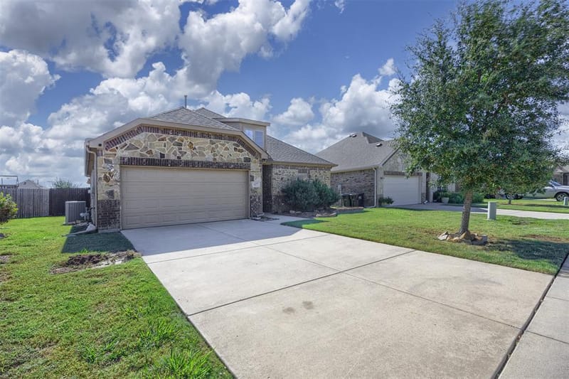 627 Redwood Drive, Greenville TX 75402