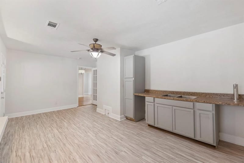 2301 Huntington Drive, Plano TX 75075 - Photo 6