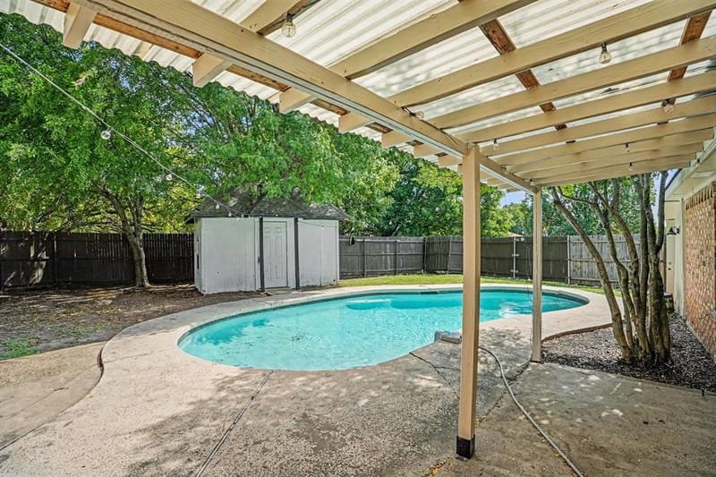 8608 Elderberry Court, Dallas TX 75249 - Photo 34