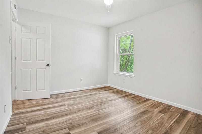 8608 Elderberry Court, Dallas TX 75249 - Photo 33