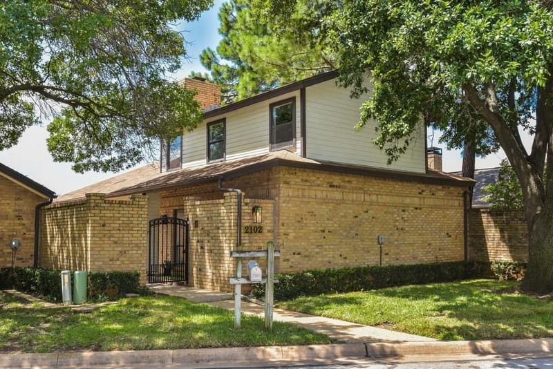2102 Winter Sunday Way, Arlington TX 76012 - Photo 3