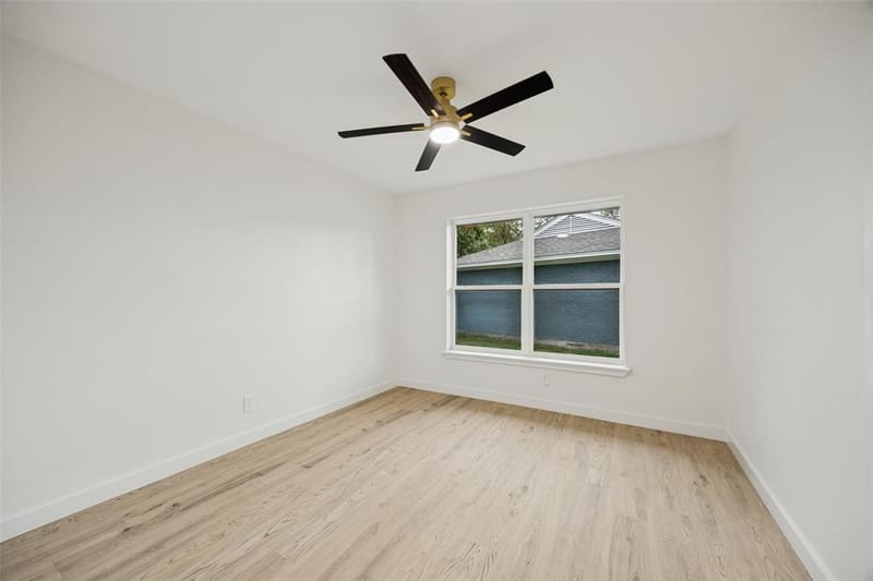 10109 San Lorenzo Drive, Dallas TX 75228 - Photo 16