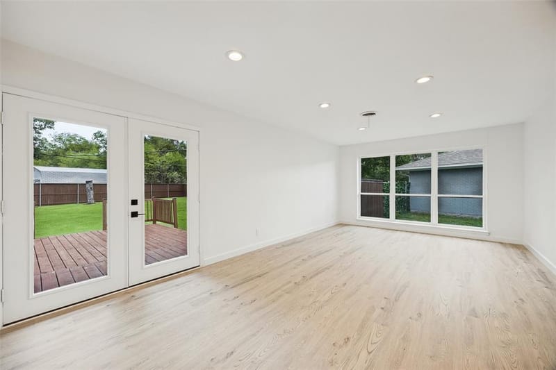 10109 San Lorenzo Drive, Dallas TX 75228 - Photo 4
