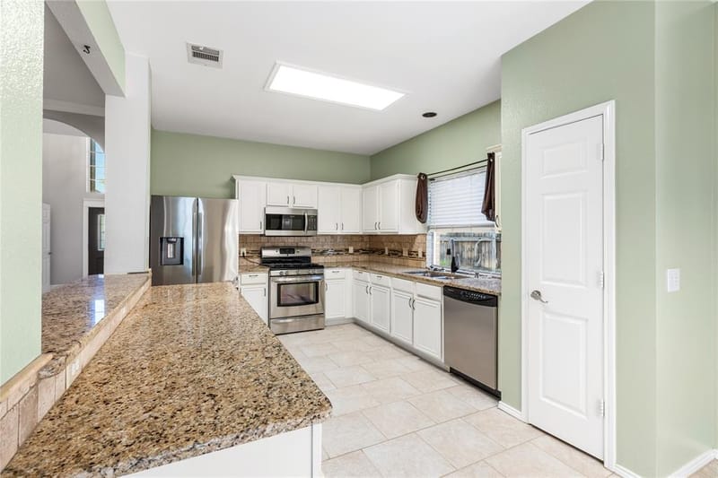 7836 Rushmore Court, Fort Worth TX 76137 - Photo 10