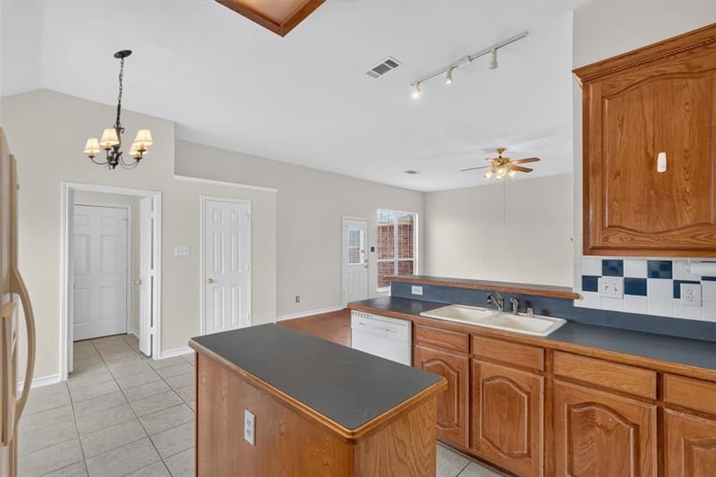 1429 Macrae Court, Allen TX 75013 - Photo 11