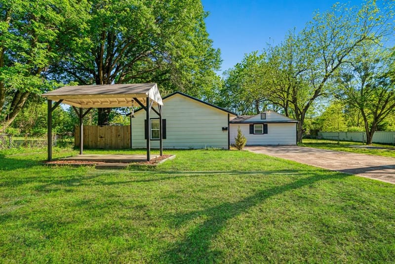 2617 Graham Street, Paris TX 75460 - Photo 3