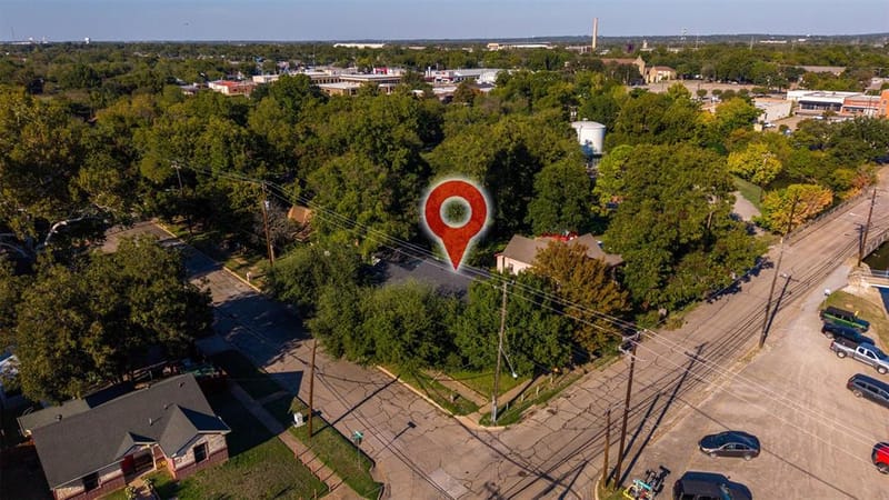 220 W Wardville Street, Cleburne TX 76033 - Photo 6