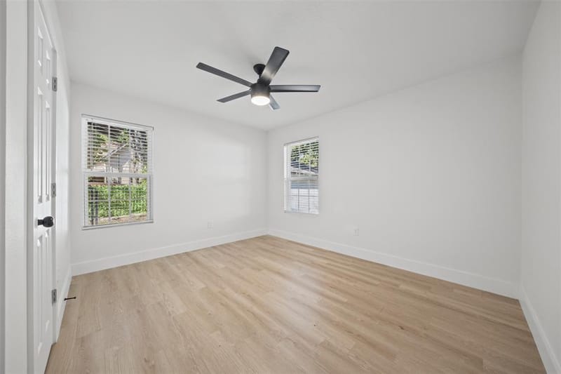 220 W Wardville Street, Cleburne TX 76033 - Photo 20