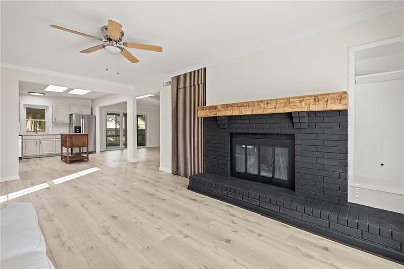 310 Glendale Drive, Grand Prairie TX 75052 - Photo 14