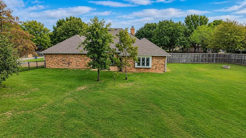 104 Lakeridge Court, Weatherford TX 76087 - Photo 8
