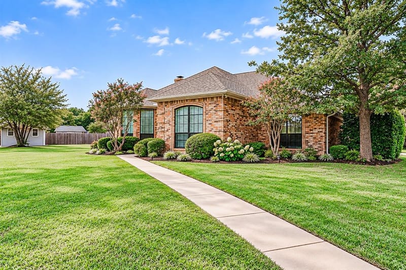 104 Lakeridge Court, Weatherford TX 76087 - Photo 25