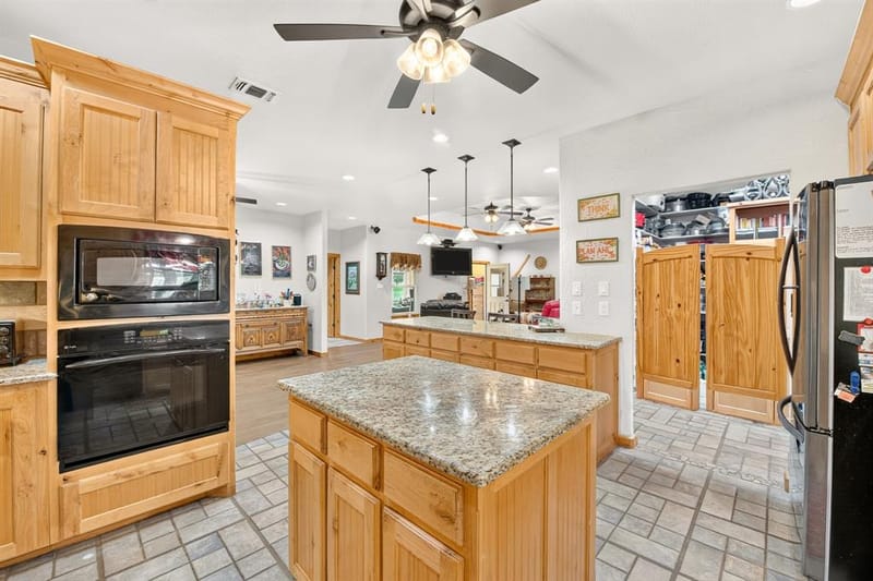 1658,1664,1668 County Road 3672, Springtown TX 76082 - Photo 8