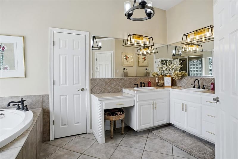 3105 Rim Rock Court, Granbury TX 76049 - Photo 17