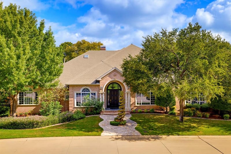 7012 Saucon Valley Drive, Fort Worth TX 76132