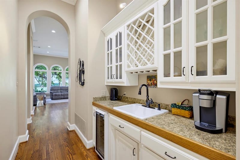 7012 Saucon Valley Drive, Fort Worth TX 76132 - Photo 10