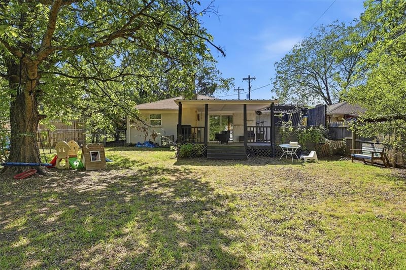 109 Grayson Street, Whitesboro TX 76273 - Photo 22