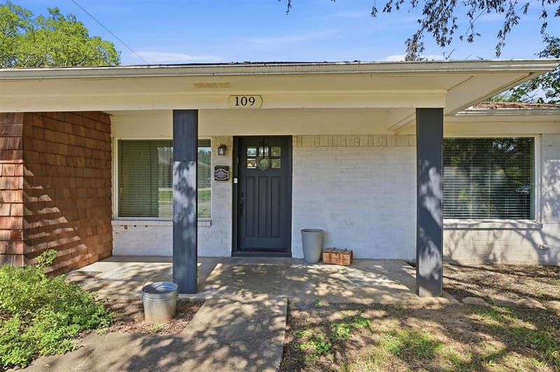 109 Grayson Street, Whitesboro TX 76273 - Photo 3