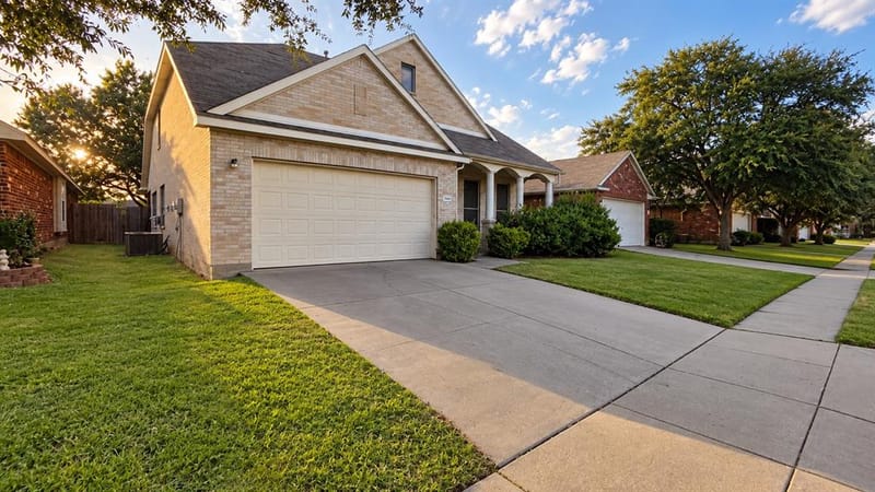 6610 Kinross Drive, Arlington TX 76002 - Photo 6