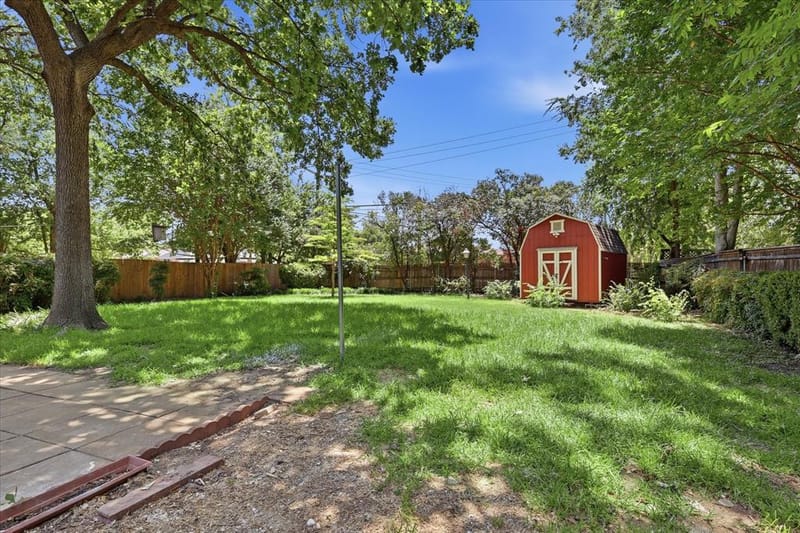 422 Grace Drive, Richardson TX 75081 - Photo 18