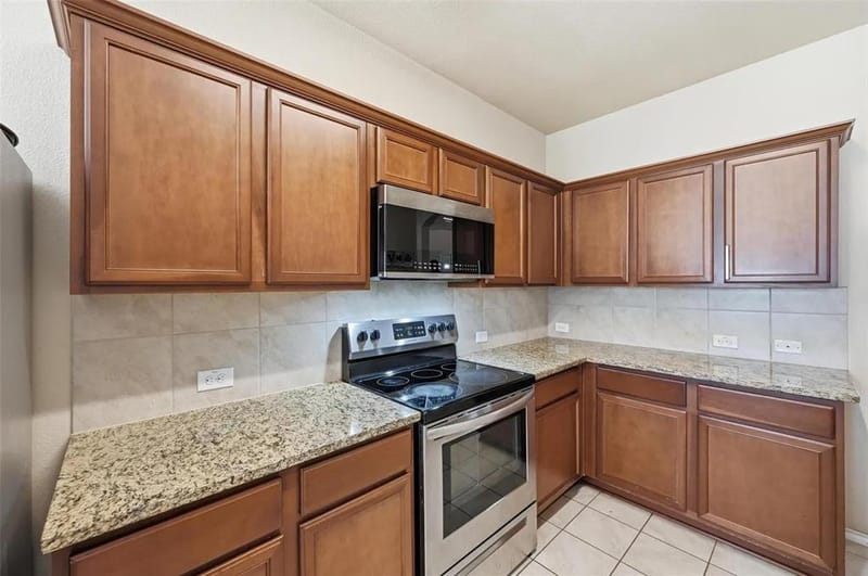 2020 Glen Hollow Drive, Lancaster TX 75134 - Photo 6