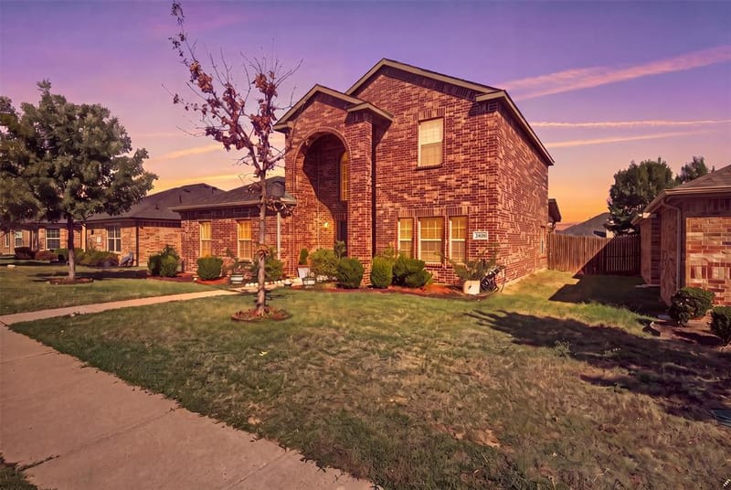2020 Glen Hollow Drive, Lancaster TX 75134 - Photo 30