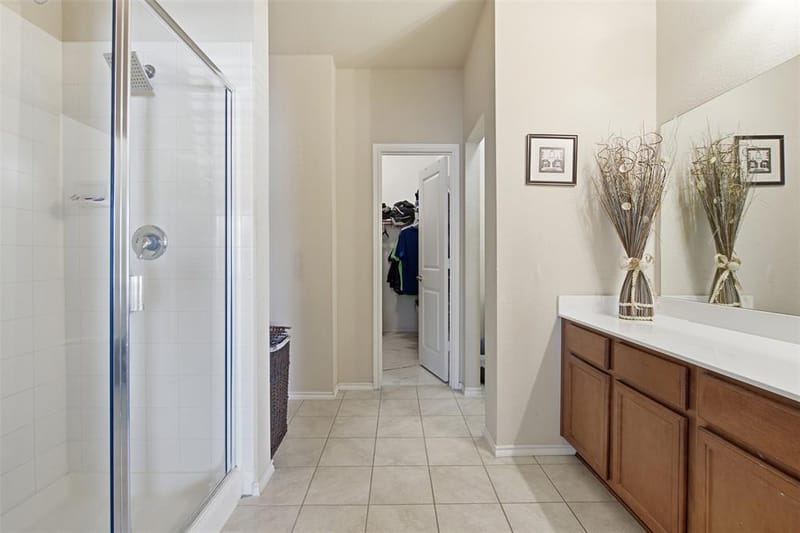 2020 Glen Hollow Drive, Lancaster TX 75134 - Photo 18
