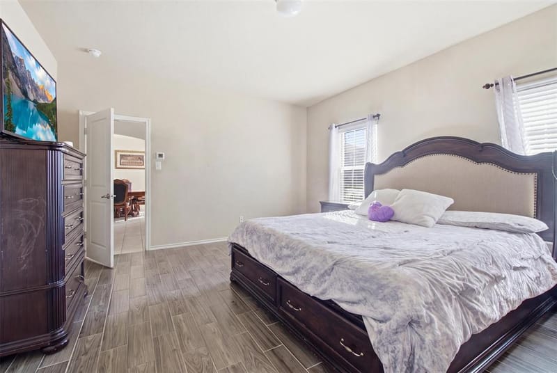 2020 Glen Hollow Drive, Lancaster TX 75134 - Photo 15