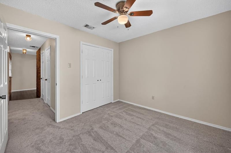 201 Oakhaven Drive, Grand Prairie TX 75050 - Photo 16