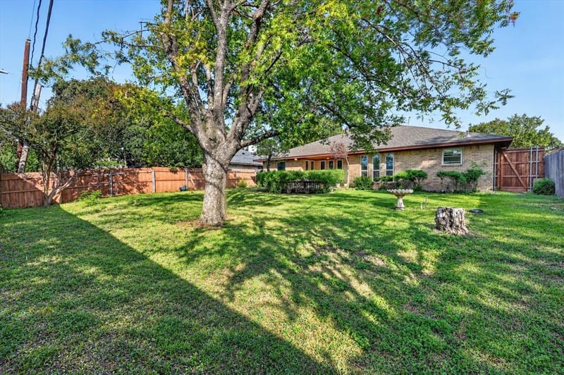 201 Oakhaven Drive, Grand Prairie TX 75050 - Photo 22