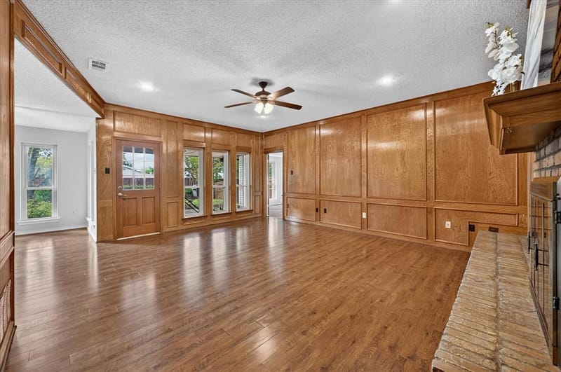 201 Oakhaven Drive, Grand Prairie TX 75050 - Photo 10