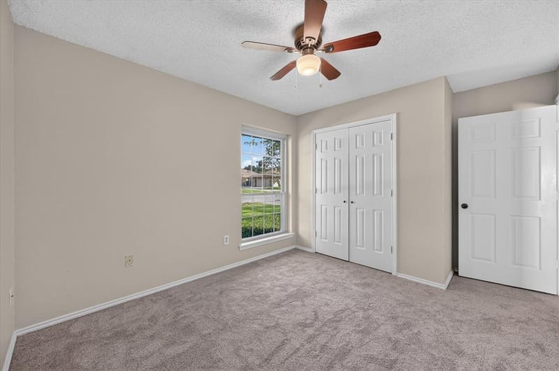 201 Oakhaven Drive, Grand Prairie TX 75050 - Photo 18