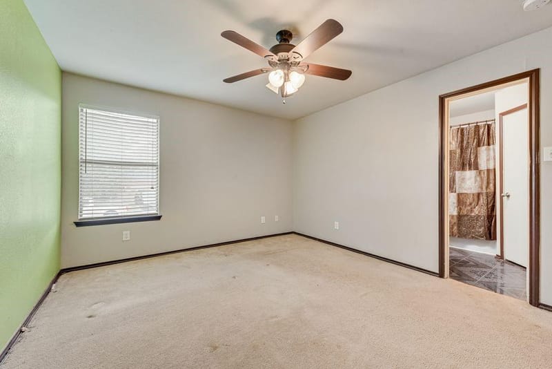 2833 Drycreek Lane, Dallas TX 75237 - Photo 23