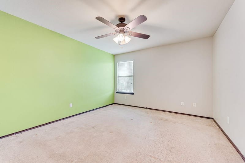 2833 Drycreek Lane, Dallas TX 75237 - Photo 22