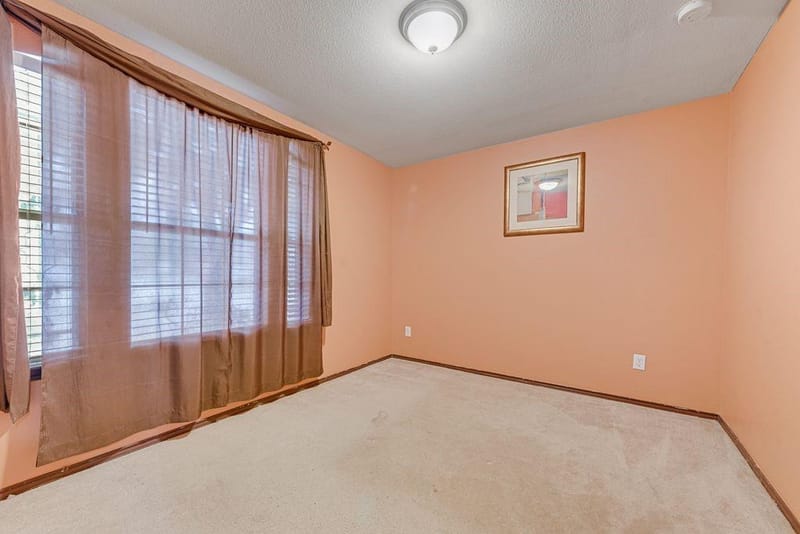 2833 Drycreek Lane, Dallas TX 75237 - Photo 21