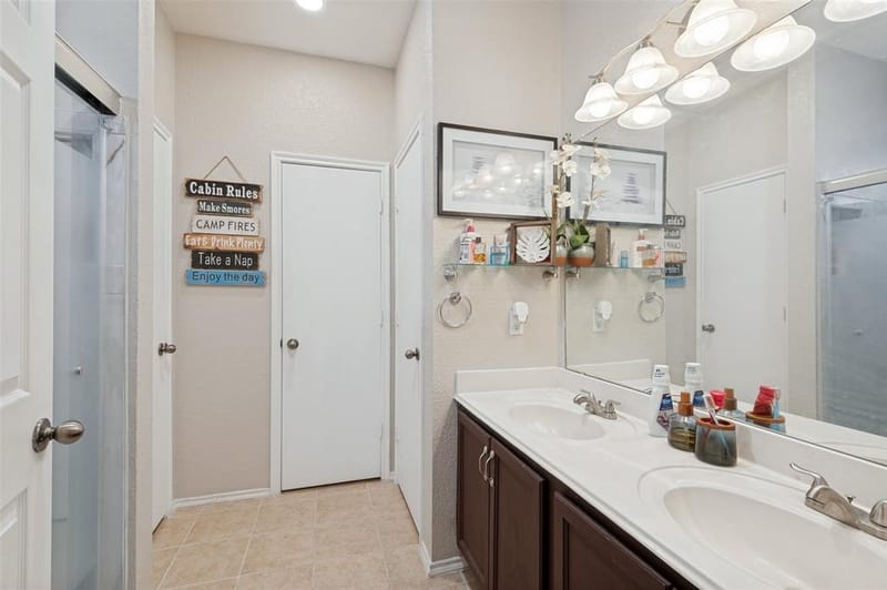 6441 Waterhill Lane, Fort Worth TX 76179 - Photo 18