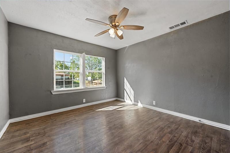 2313 Lucas Drive, Fort Worth TX 76112 - Photo 18